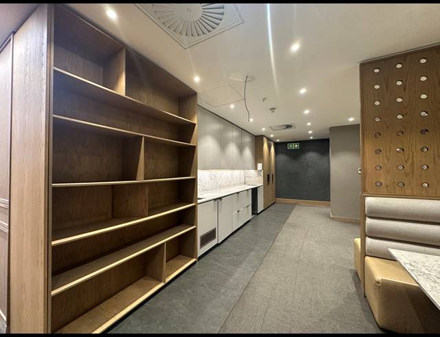 552M² OFFICE TO LET IN SANDTON CENTRAL